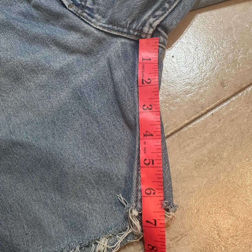 Levi’s Women 505 cut-off jean shorts W33, L30 - Picture 12 of 12